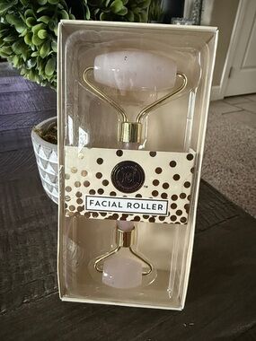 Facial Roller - Rose Quartz Pink